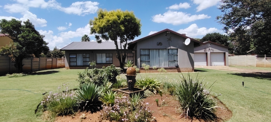 3 Bedroom Property for Sale in Meiringspark Ext 2 North West